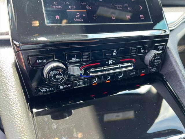 used 2023 Jeep Grand Cherokee car, priced at $38,980