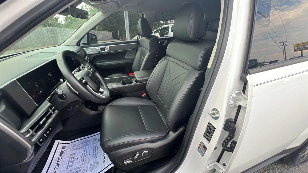 used 2024 Hyundai Santa Fe car, priced at $32,980