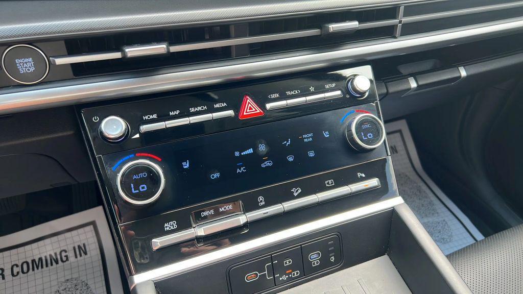 used 2024 Hyundai Santa Fe car, priced at $32,980