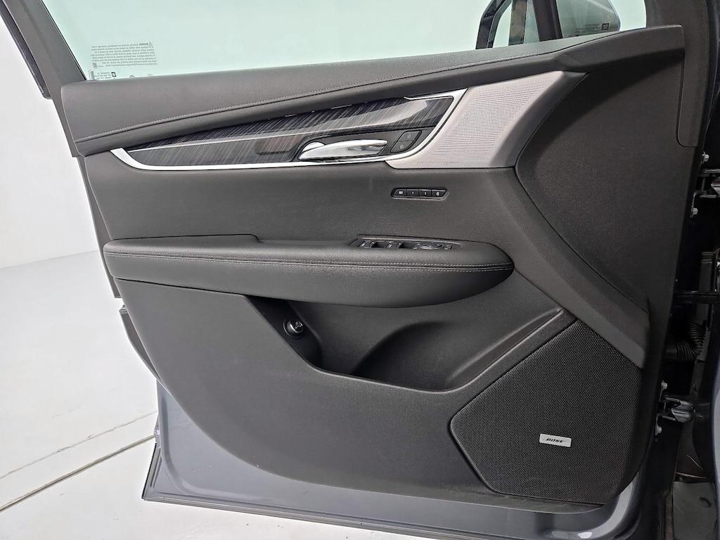 used 2021 Cadillac XT6 car, priced at $39,998