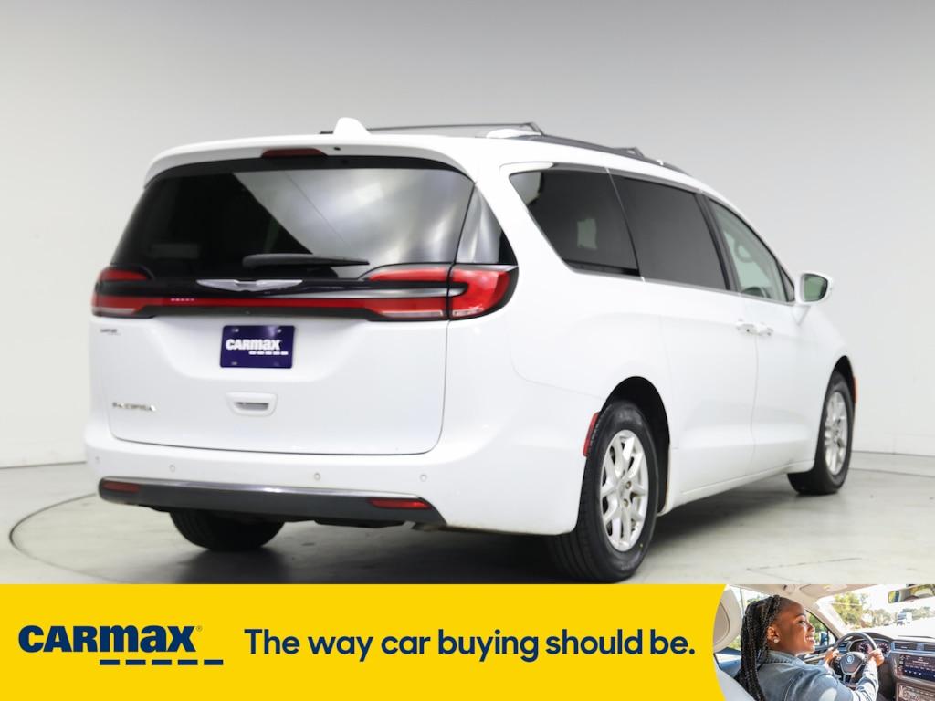 used 2021 Chrysler Pacifica car, priced at $25,998
