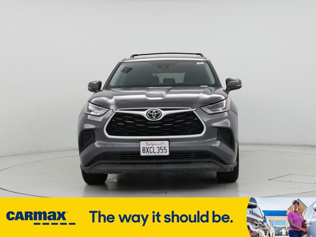 used 2021 Toyota Highlander car, priced at $29,998