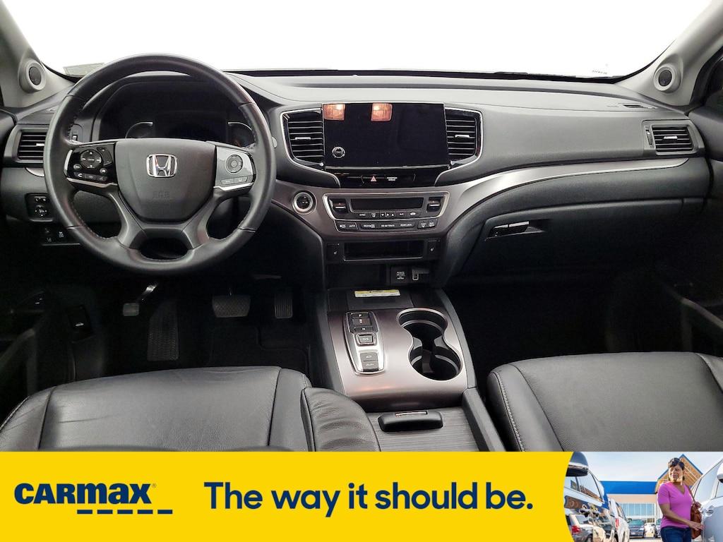 used 2022 Honda Pilot car, priced at $35,998