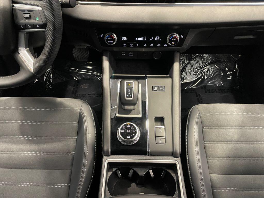 used 2024 Mitsubishi Outlander PHEV car, priced at $28,450