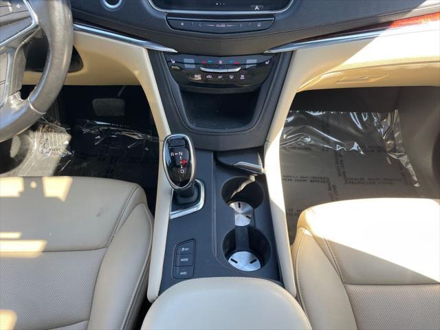 used 2019 Cadillac XT5 car, priced at $19,900