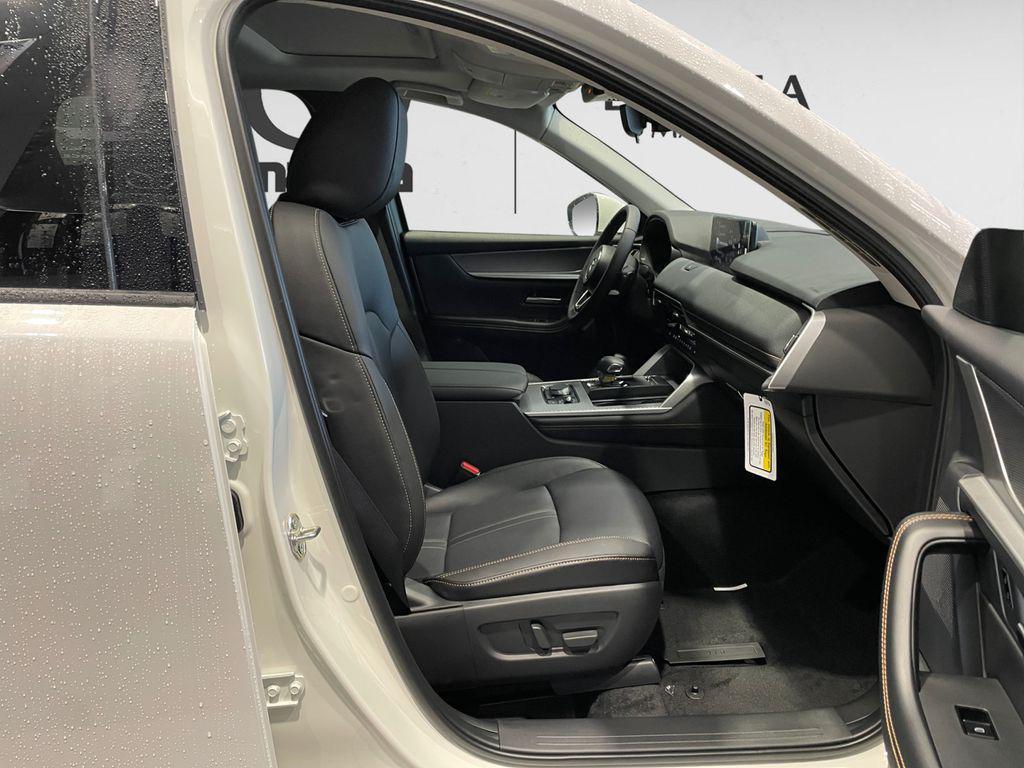 new 2025 Mazda CX-90 car, priced at $43,545
