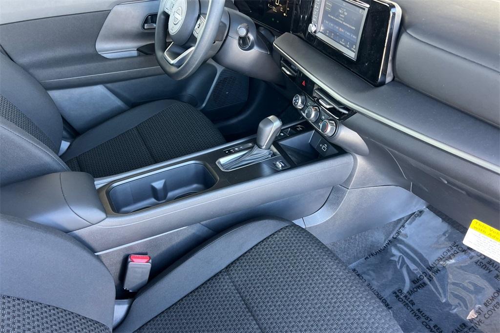 new 2025 Nissan Kicks car, priced at $25,180