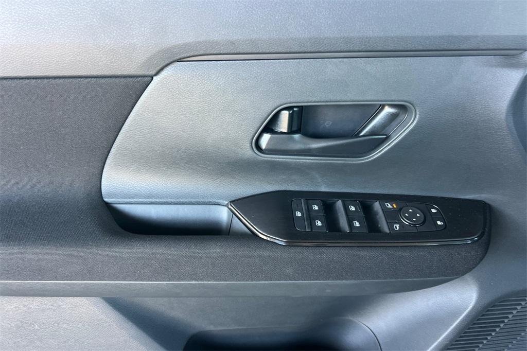 new 2025 Nissan Kicks car, priced at $25,180