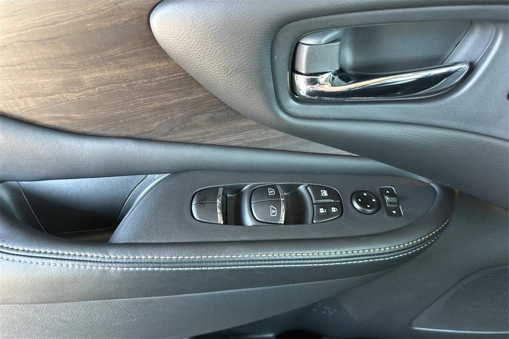 used 2024 Nissan Murano car, priced at $39,999