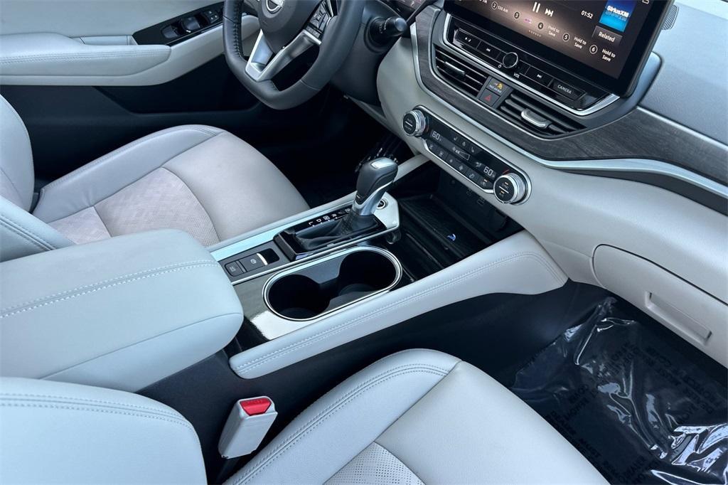 used 2024 Nissan Altima car, priced at $28,999