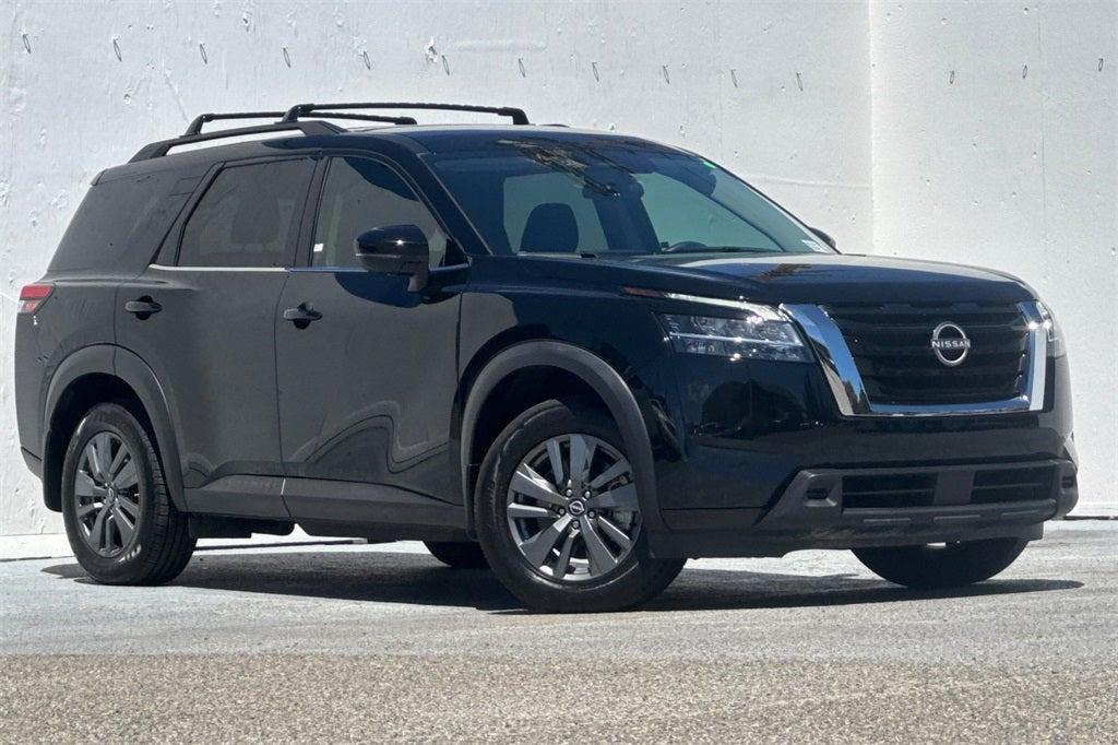 used 2022 Nissan Pathfinder car, priced at $26,999