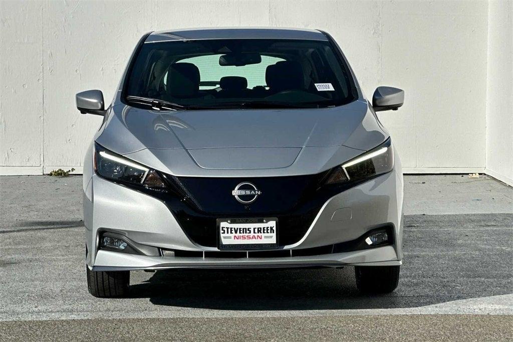 new 2025 Nissan Leaf car