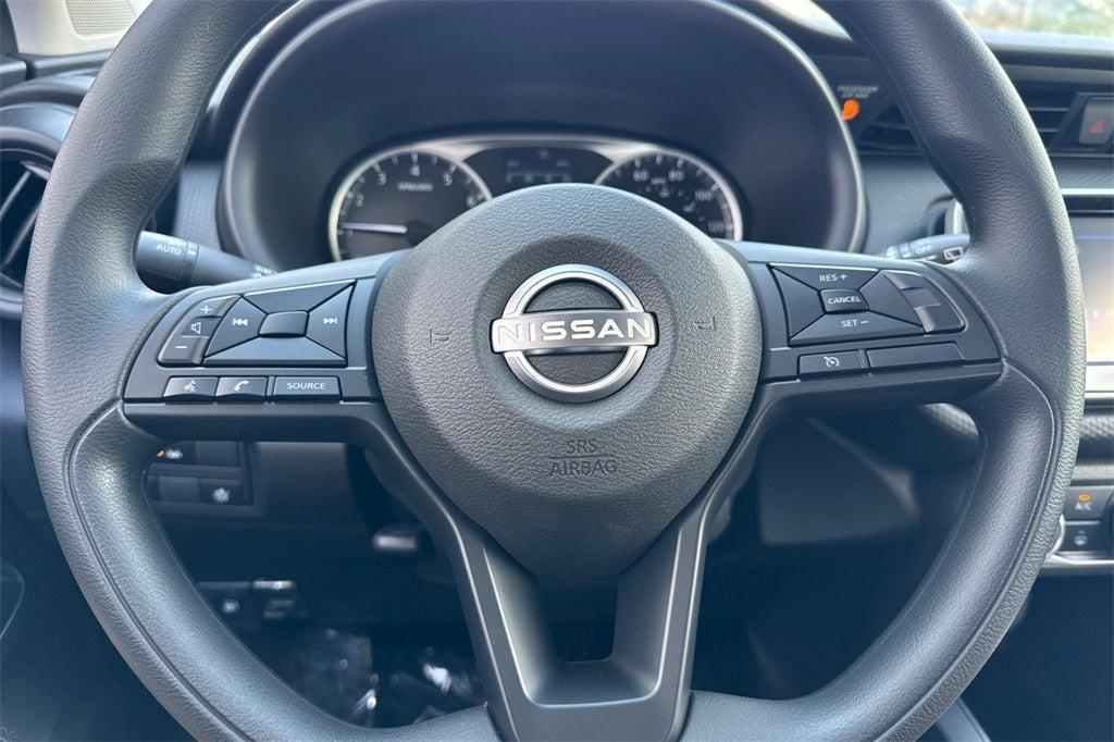 new 2025 Nissan Kicks Play car, priced at $23,850