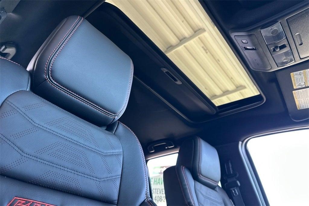new 2025 Nissan Frontier car, priced at $46,170