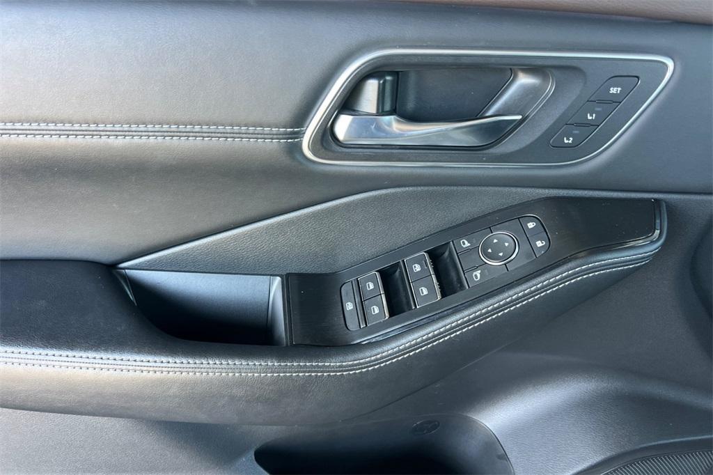 used 2023 Nissan Rogue car, priced at $28,999