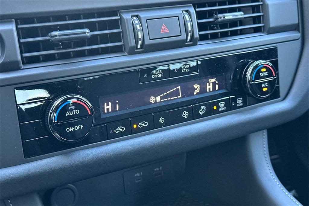 new 2025 Nissan Pathfinder car, priced at $38,510