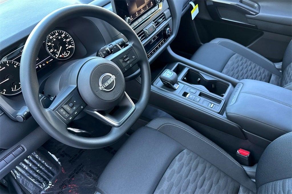 new 2025 Nissan Pathfinder car, priced at $38,510