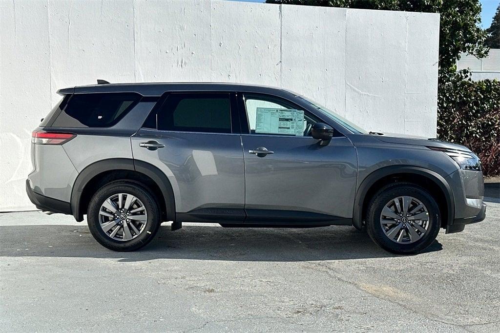 new 2025 Nissan Pathfinder car, priced at $38,510