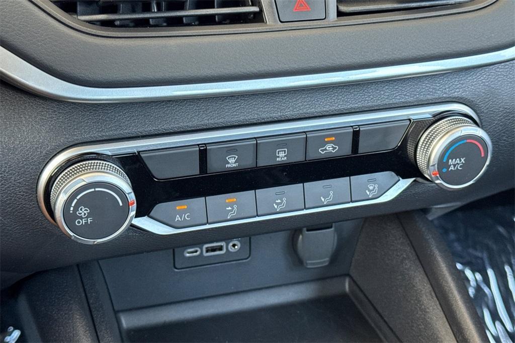 used 2025 Nissan Altima car, priced at $24,999