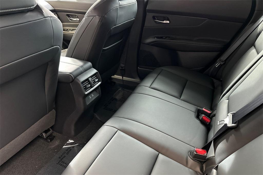 new 2025 Nissan Murano car, priced at $43,625
