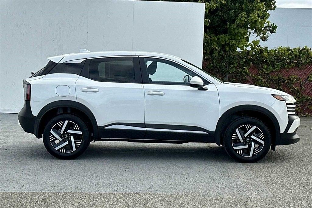 new 2025 Nissan Kicks car, priced at $26,000