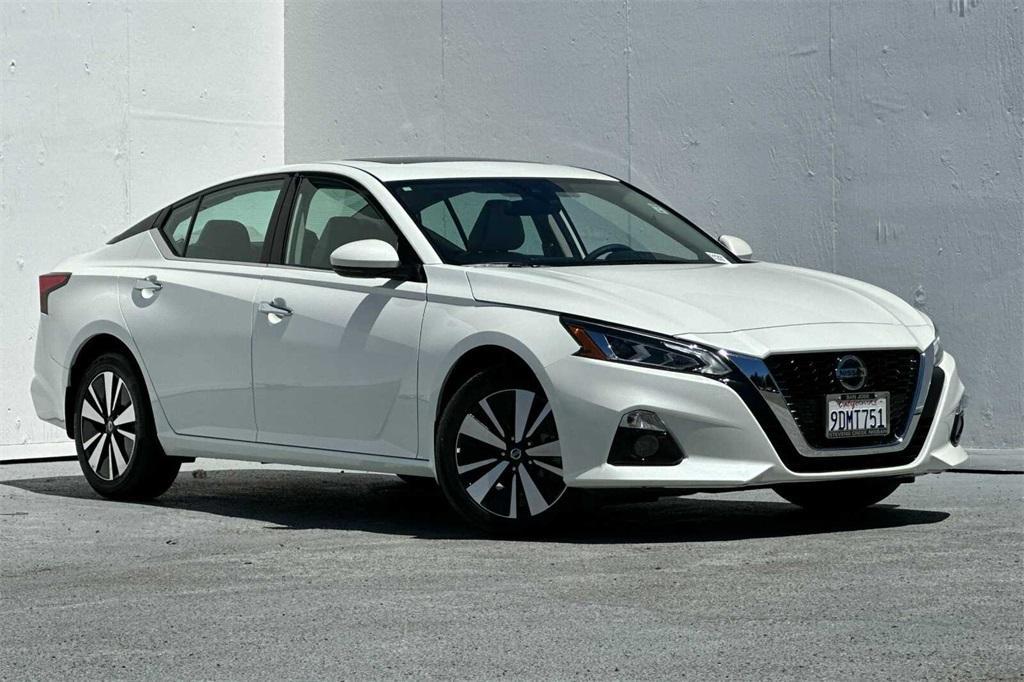 used 2022 Nissan Altima car, priced at $25,999