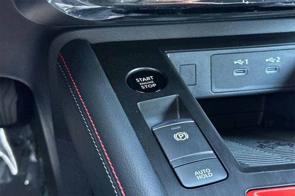 new 2025 Nissan Kicks car, priced at $30,730