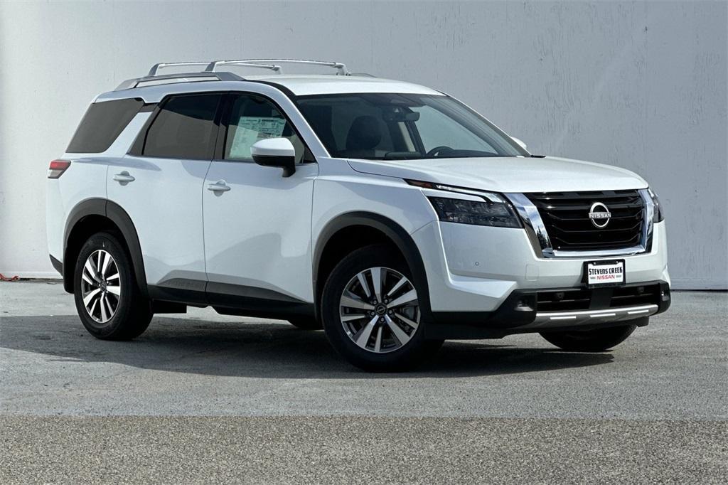 new 2025 Nissan Pathfinder car, priced at $46,635