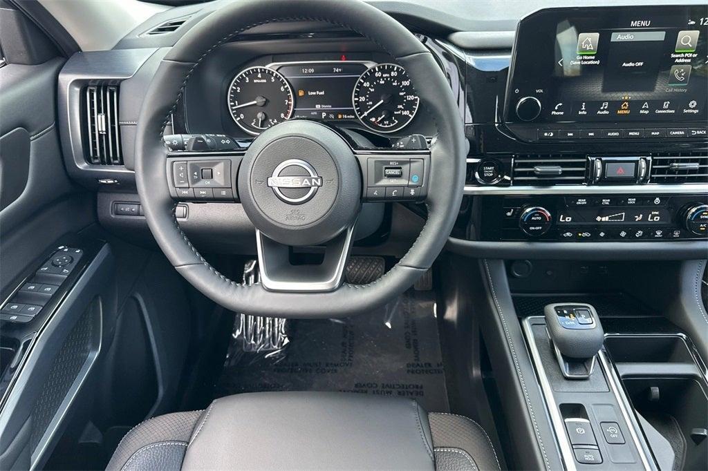 new 2025 Nissan Pathfinder car, priced at $47,385
