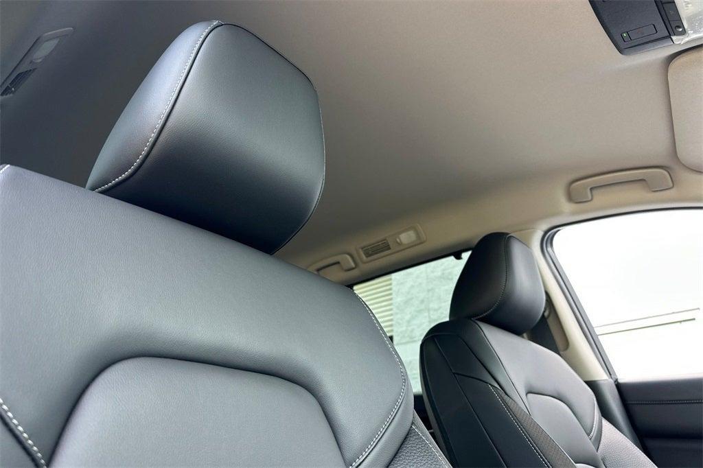 new 2025 Nissan Pathfinder car, priced at $48,385
