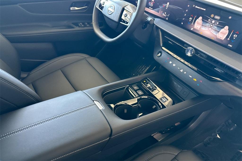 new 2025 Nissan Murano car, priced at $43,050