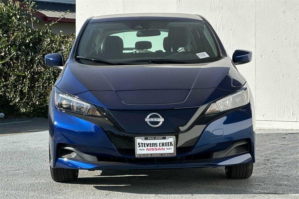 new 2025 Nissan Leaf car