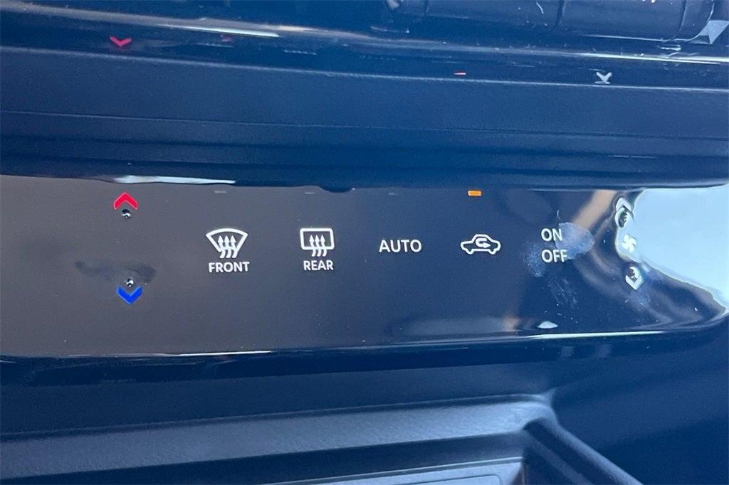 new 2025 Nissan Kicks car, priced at $32,535