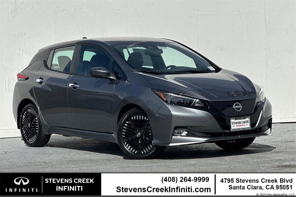 new 2025 Nissan Leaf car