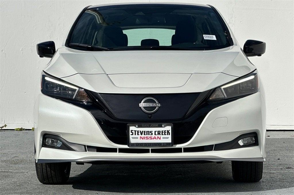 new 2025 Nissan Leaf car