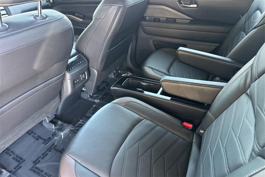 used 2023 Nissan Pathfinder car, priced at $39,888