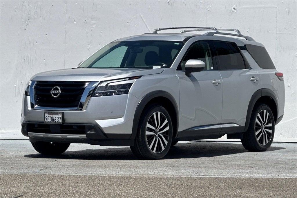 used 2023 Nissan Pathfinder car, priced at $38,999