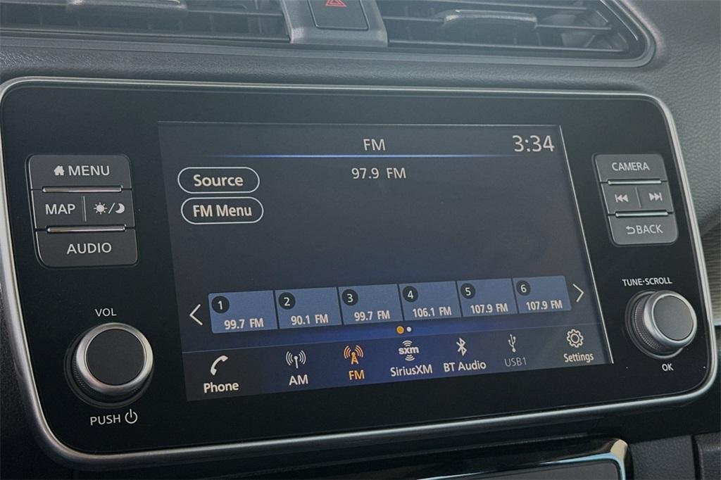 new 2025 Nissan Leaf car