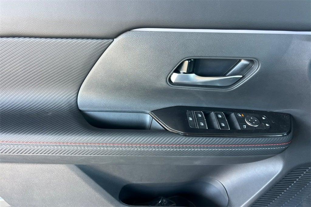 new 2025 Nissan Kicks car, priced at $28,880