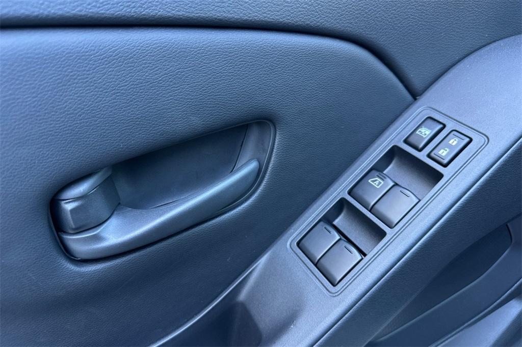 new 2025 Nissan Frontier car