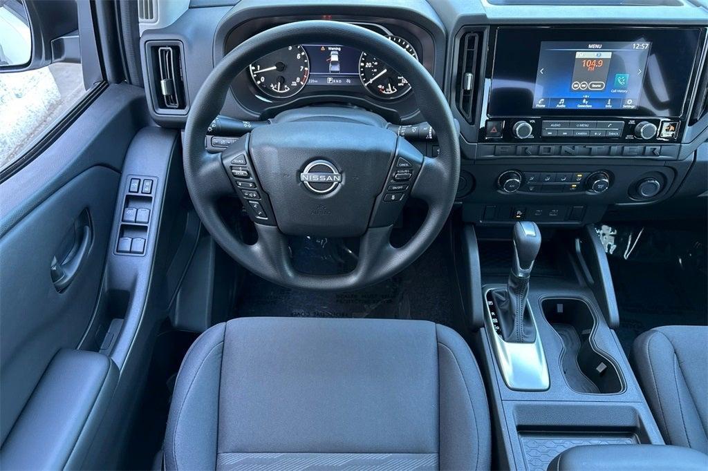 new 2025 Nissan Frontier car