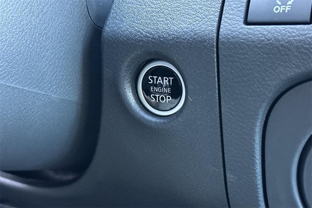 new 2025 Nissan Frontier car