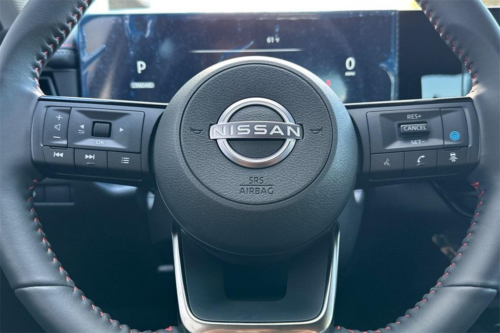 new 2025 Nissan Kicks car, priced at $29,935
