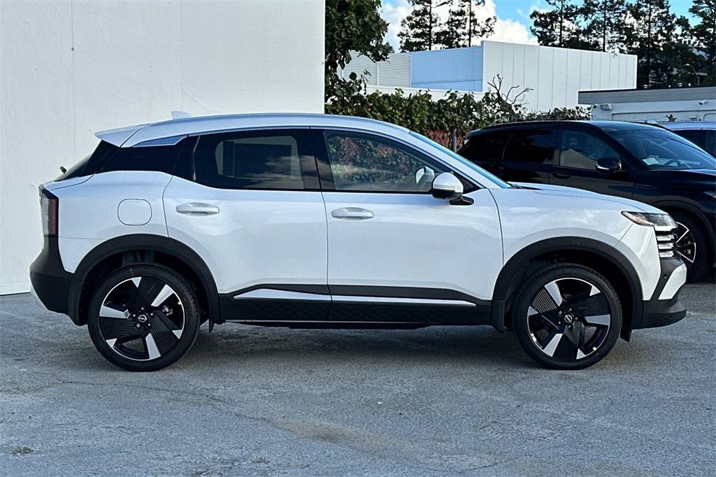 new 2025 Nissan Kicks car, priced at $29,935