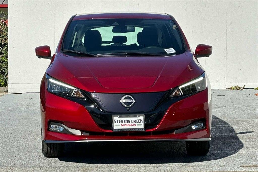 new 2025 Nissan Leaf car