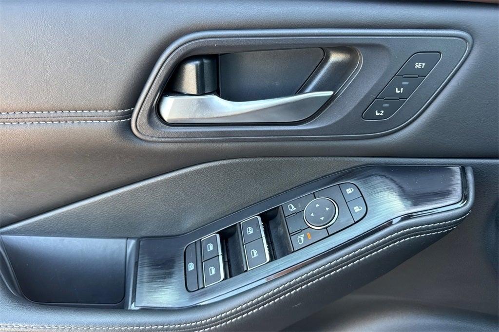 used 2023 Nissan Rogue car, priced at $29,999