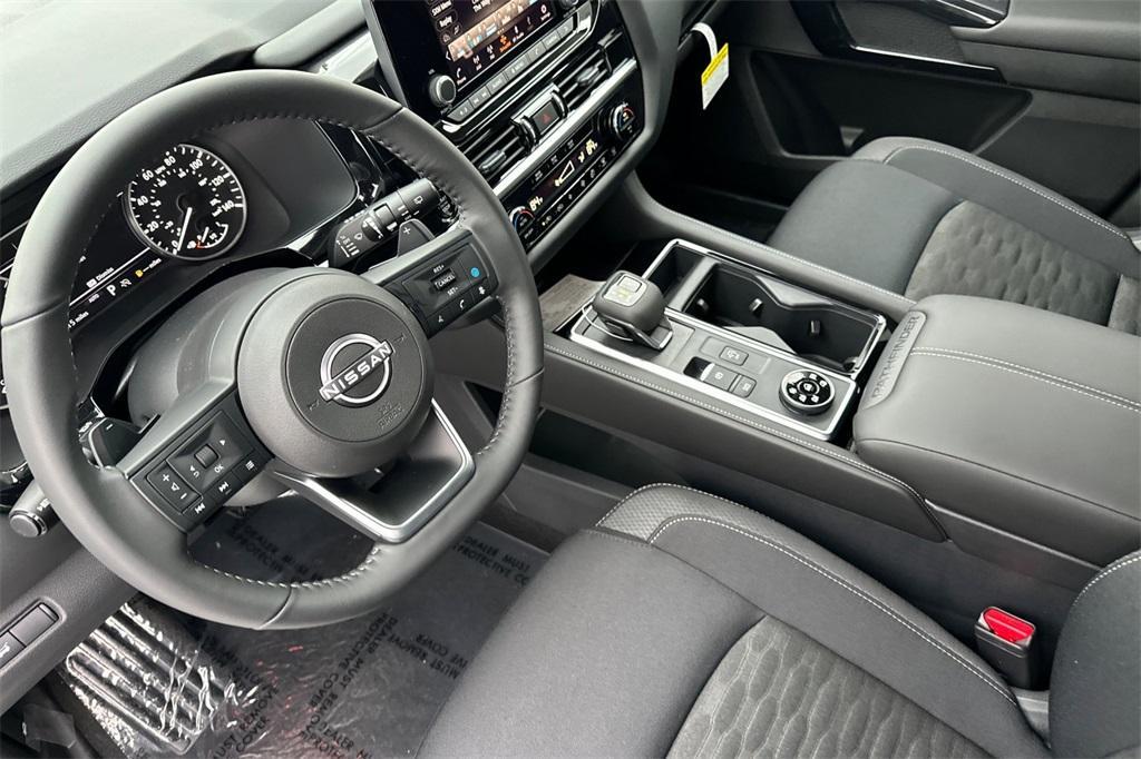 new 2025 Nissan Pathfinder car, priced at $43,515