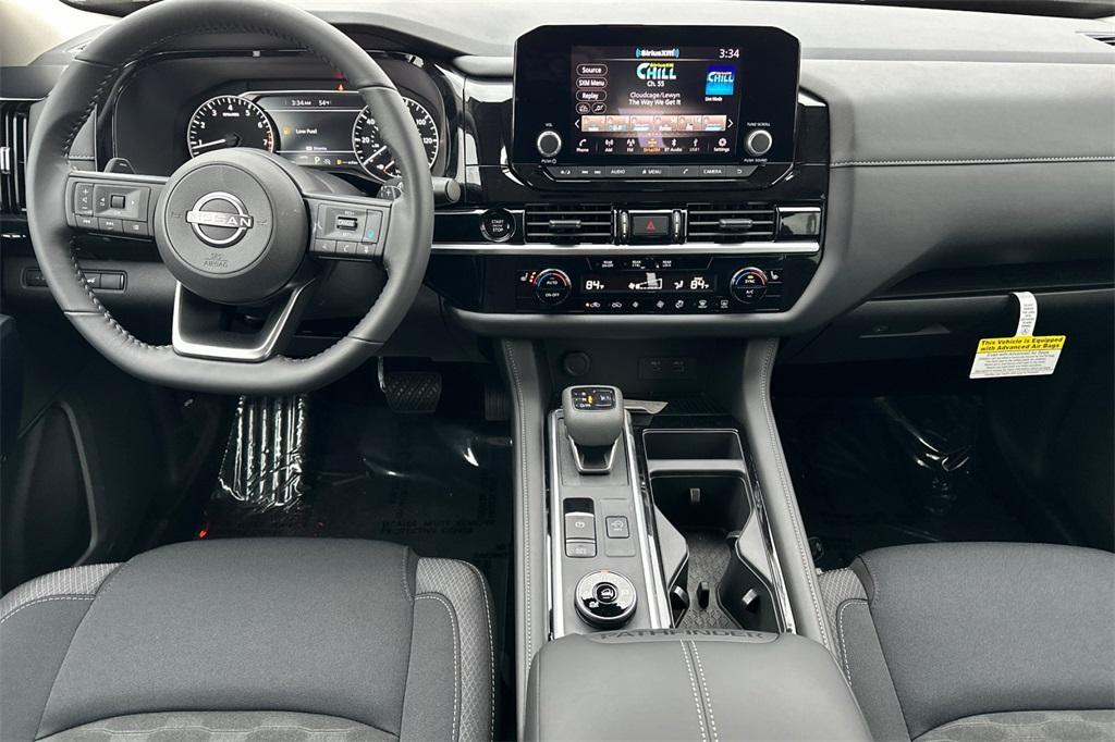 new 2025 Nissan Pathfinder car, priced at $43,515