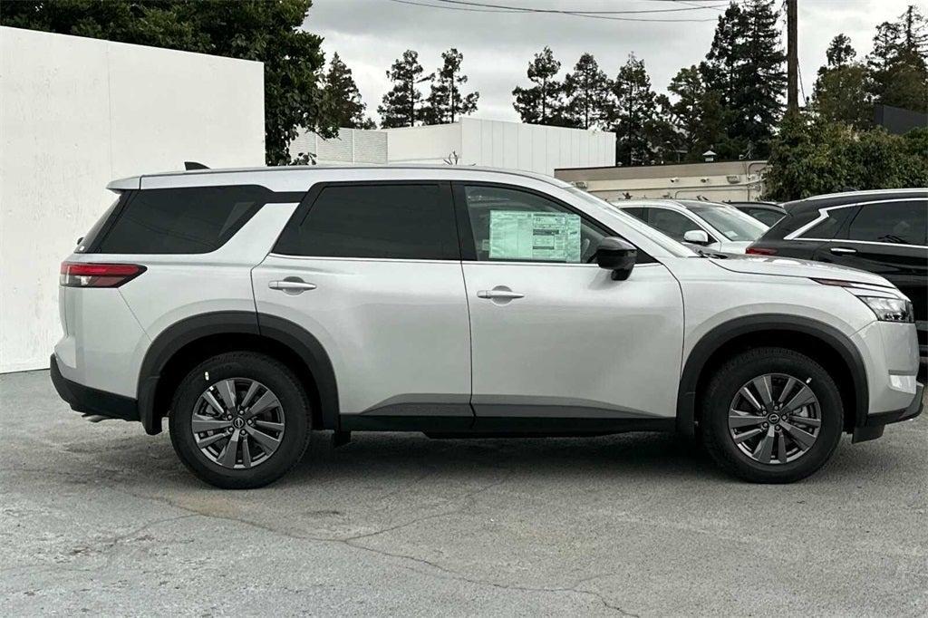 new 2025 Nissan Pathfinder car, priced at $38,865