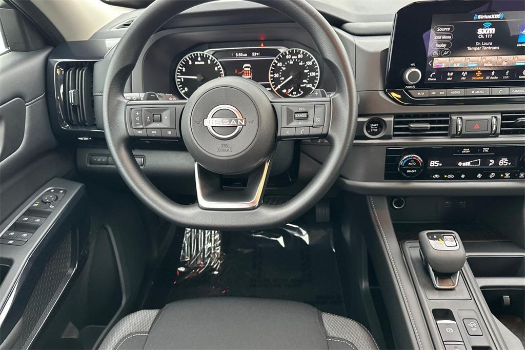 new 2025 Nissan Pathfinder car, priced at $38,865